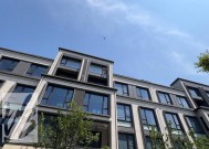 上海一别墅小区没有顶？业主傻眼，开发商：按图纸盖的