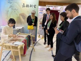 文化中国行丨“绣”出国际范儿苏州高新区苏绣闪耀日内瓦